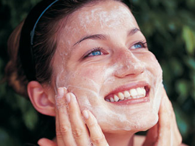 Μάσκα ομορφιάς από γιαούρτι και αμύγδαλα